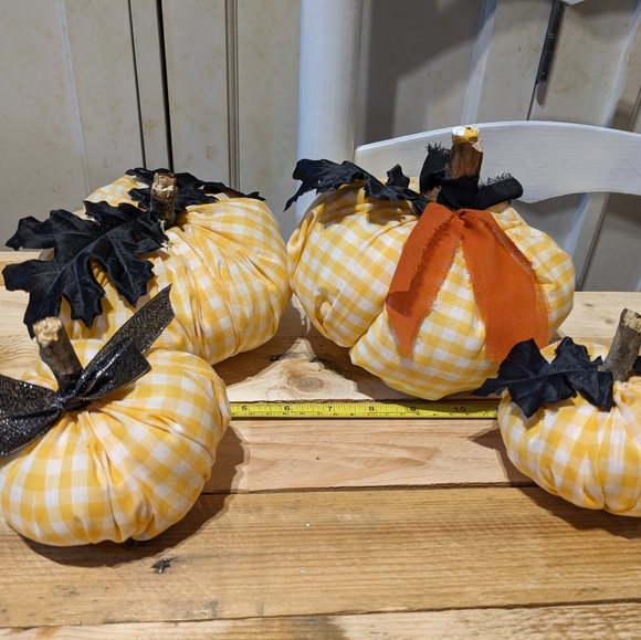 Handmade Yellow Checkered Pumpkins - Picture 4 of 5